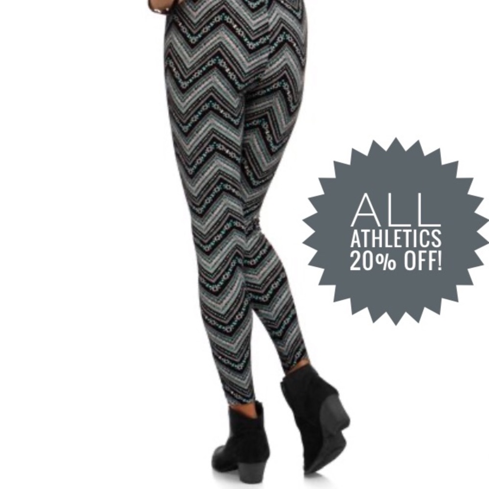 NOBO Printed Leggings! 🛍SALE!